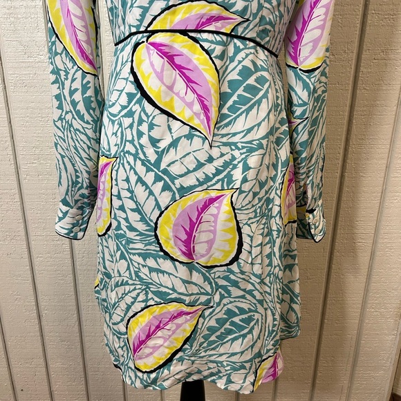Theory Walda Caribbean Shirt Dress, size 4.  Small pull in fabric (see photos). - Picture 8 of 12